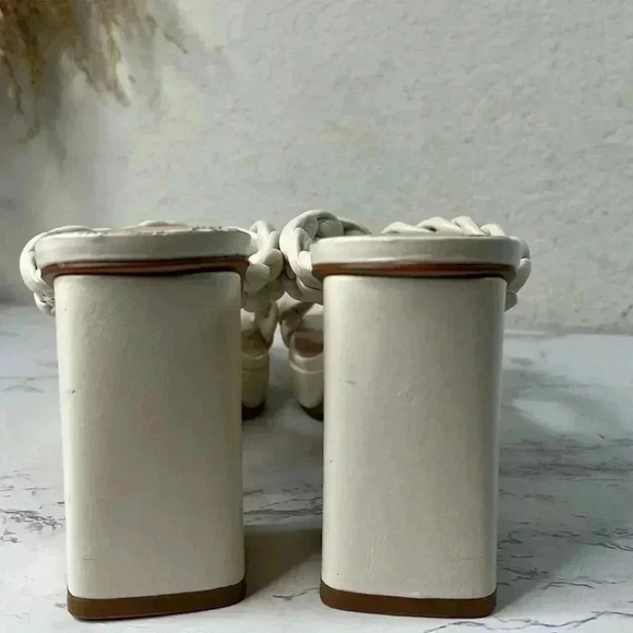 Anne Klein Shoes Nib Anne Klein Akaiden Sandal
Womens Size 9.5M - Picture 13 of 14